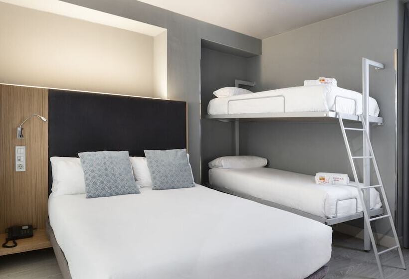 اتاق استاندارد چهار تخته, Petit Palace Alcala