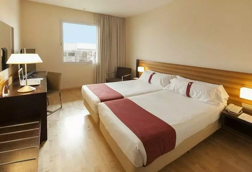 اتاق استاندارد, Port Elche