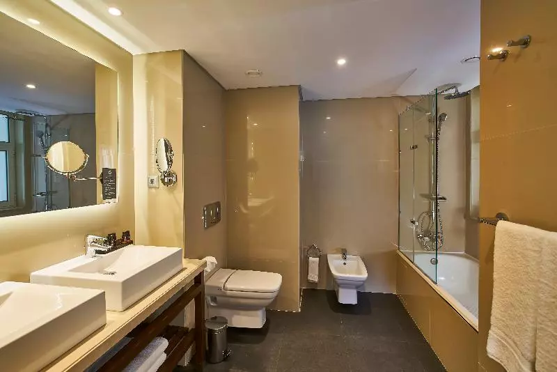 ファミリールーム, Portobay Marques
