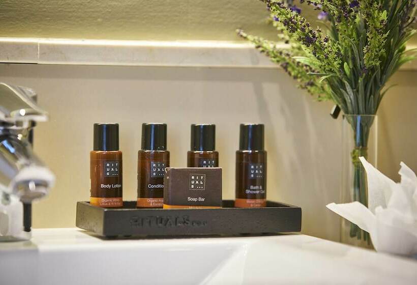 Suite Junior, Portobay Marques