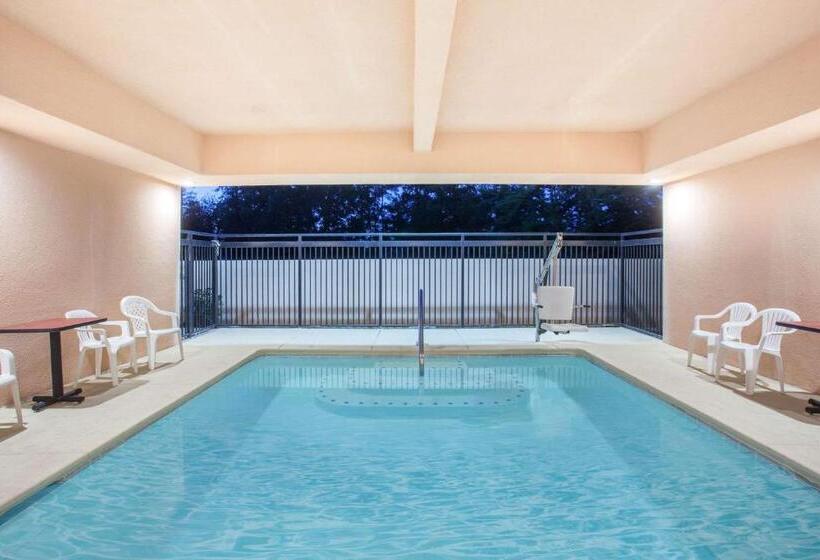 Номер Стандарт Адаптированный для Инвалидов, Ramada By Wyndham Fresno Northwest