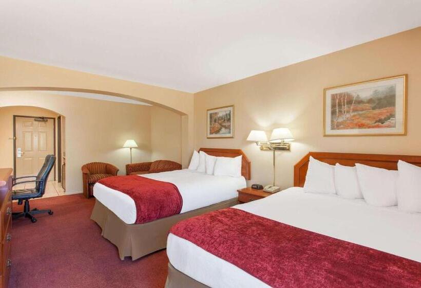 Номер Стандарт Адаптированный для Инвалидов, Ramada By Wyndham Fresno Northwest