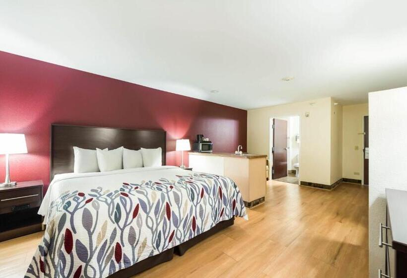 带大床的高级房间, Red Roof Inn & Suites Monee