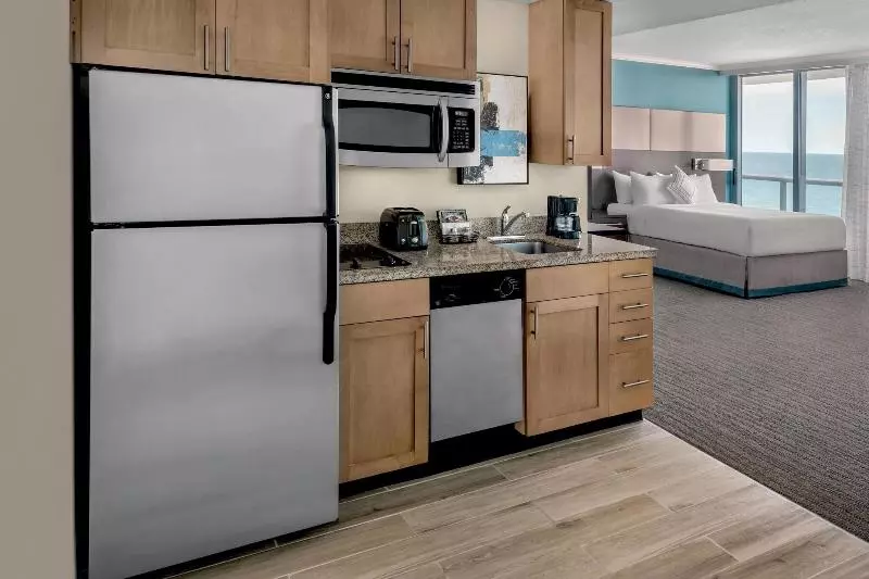 キングサイドベッドのスタンダードワンルーム, Residence Inn Fort Lauderdale Pompano Beach/oceanfront
