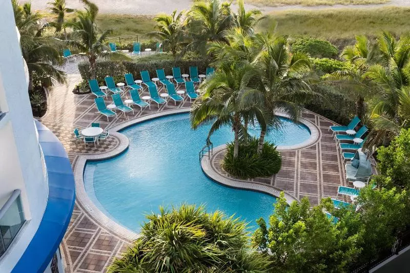 キングサイドベッドのスタンダードワンルーム, Residence Inn Fort Lauderdale Pompano Beach/oceanfront