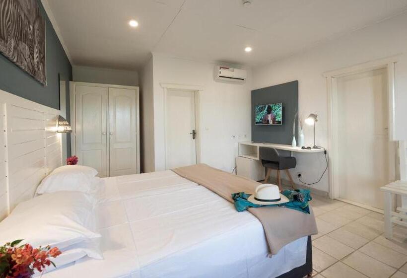 اتاق استاندارد با چشم‌انداز باغ, Sunset Beach