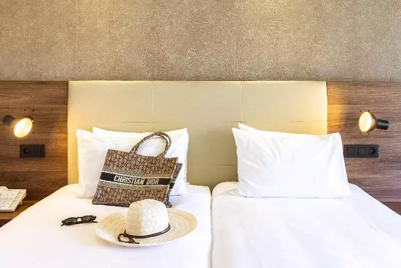 スタンダードルーム, Luxotel Cannes