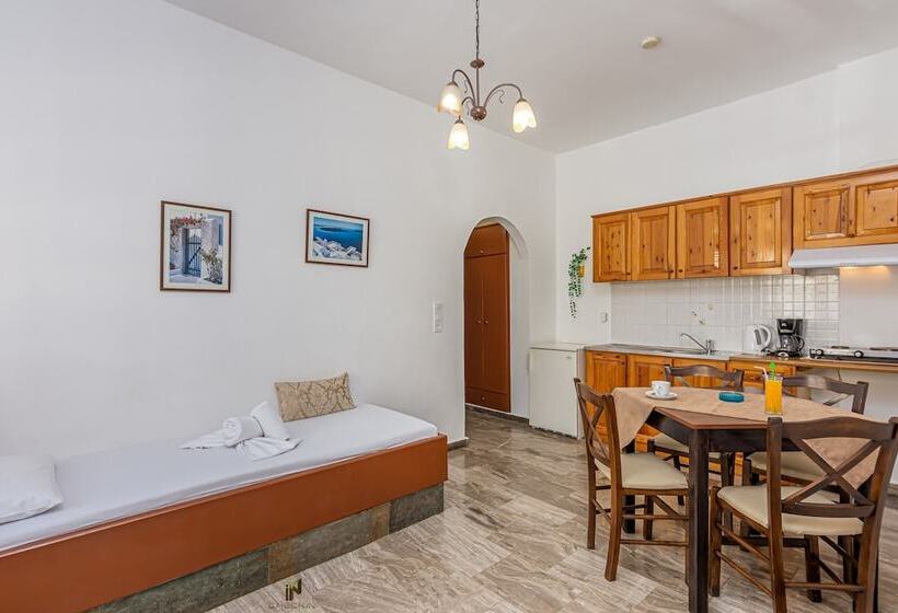 דירת חדר, Galini Apartments