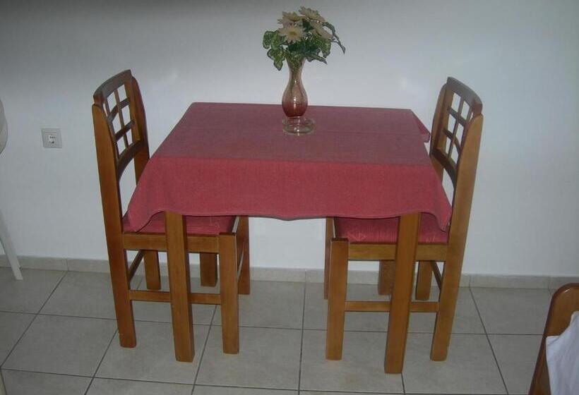 דירת חדר, Galini Apartments