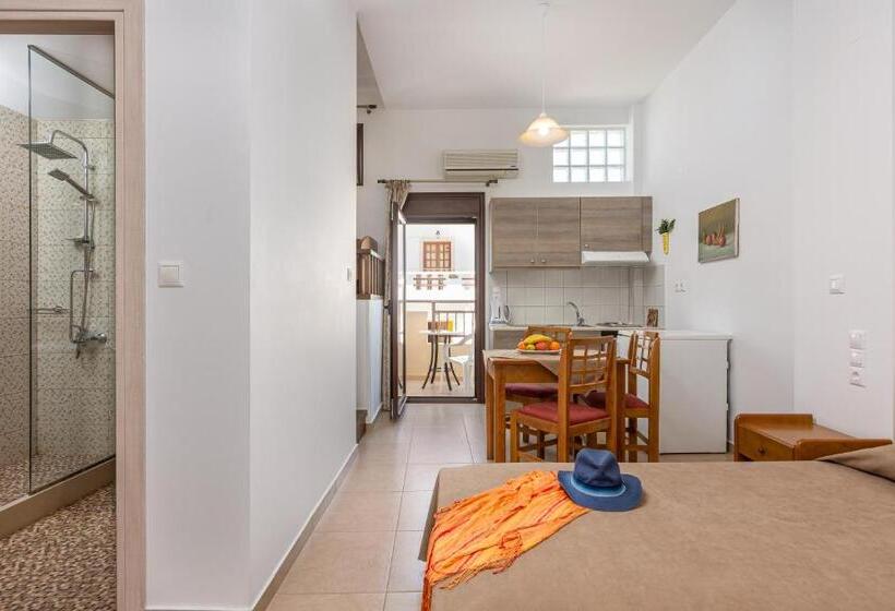 דירת חדר, Galini Apartments