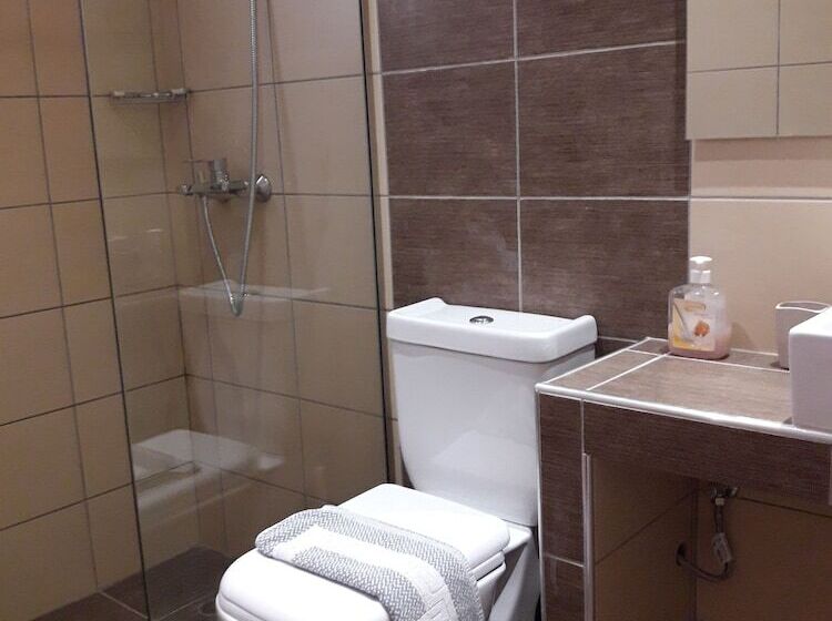 패밀리 룸, Angela Hotel and Apartments