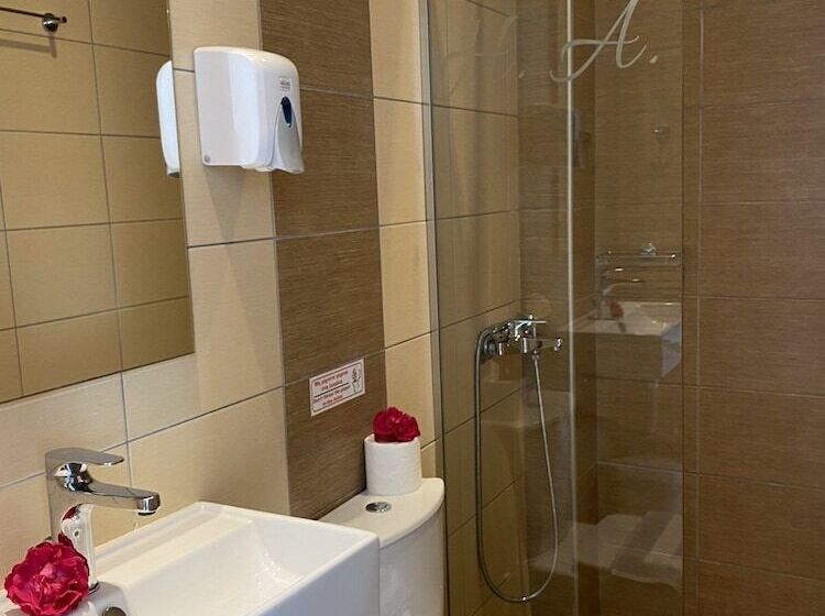 패밀리 룸, Angela Hotel and Apartments