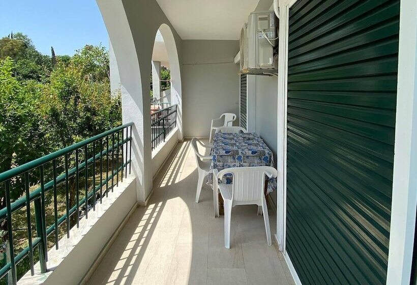 Апартаменты 1 Спальня, Angela Hotel and Apartments