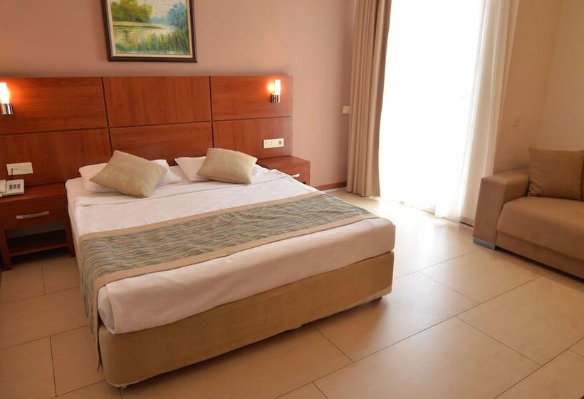 Номер Стандарт Трехместный, Citrus Plaza