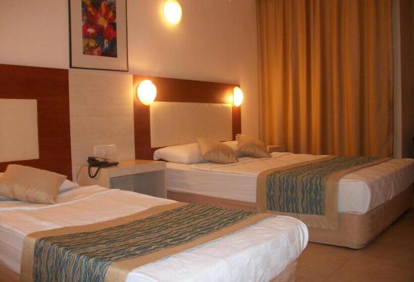 Номер Стандарт Трехместный, Citrus Plaza