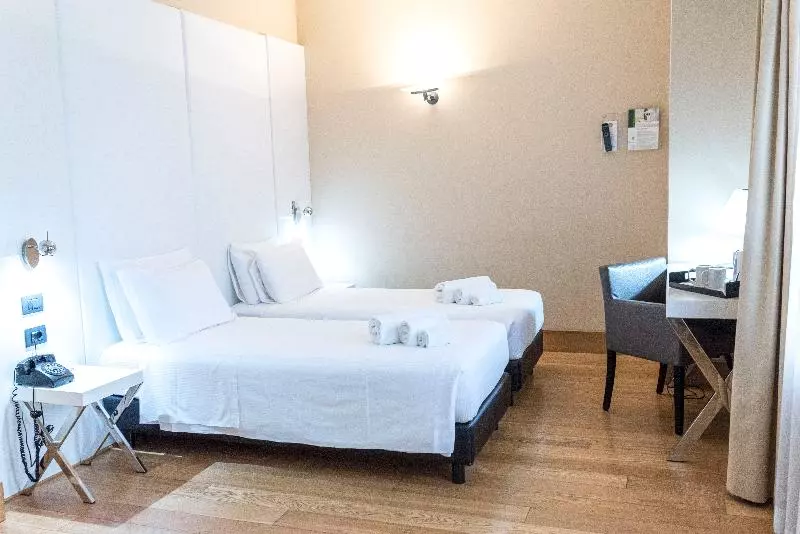 コンフォートルーム, Best Western Hotel Quattrotorri