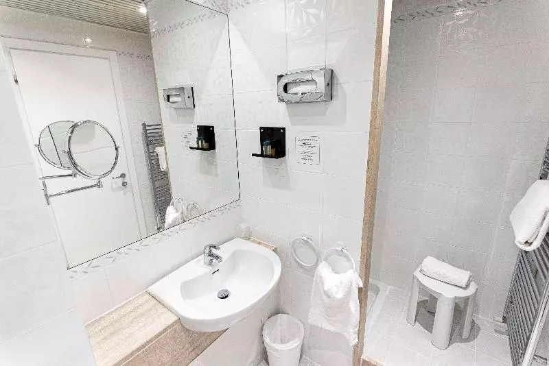 エコノミートリプルルーム, Best Western Hotel Quattrotorri