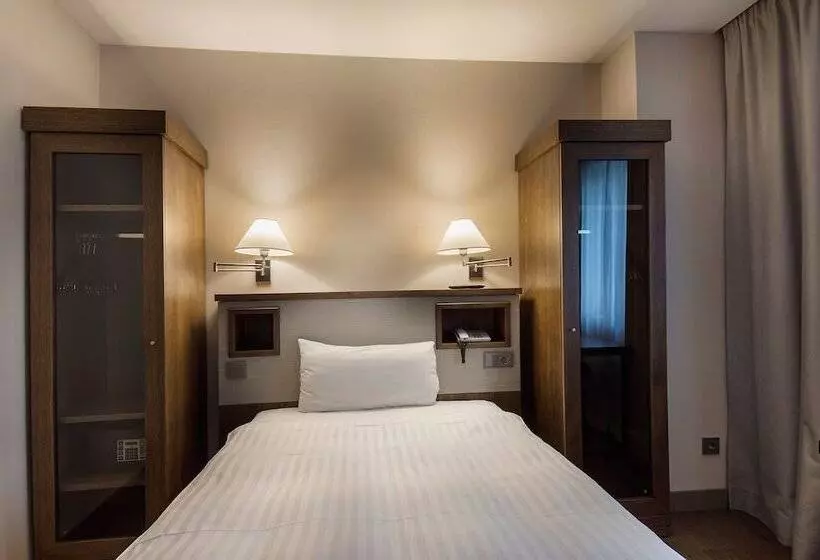 اتاق استاندارد یک نفره, Ch Bucharest
