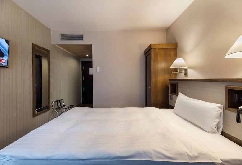 اتاق استاندارد یک نفره, Ch Bucharest