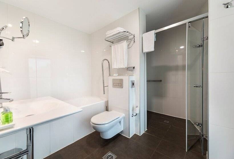 اتاق سوپریور, Ch Bucharest