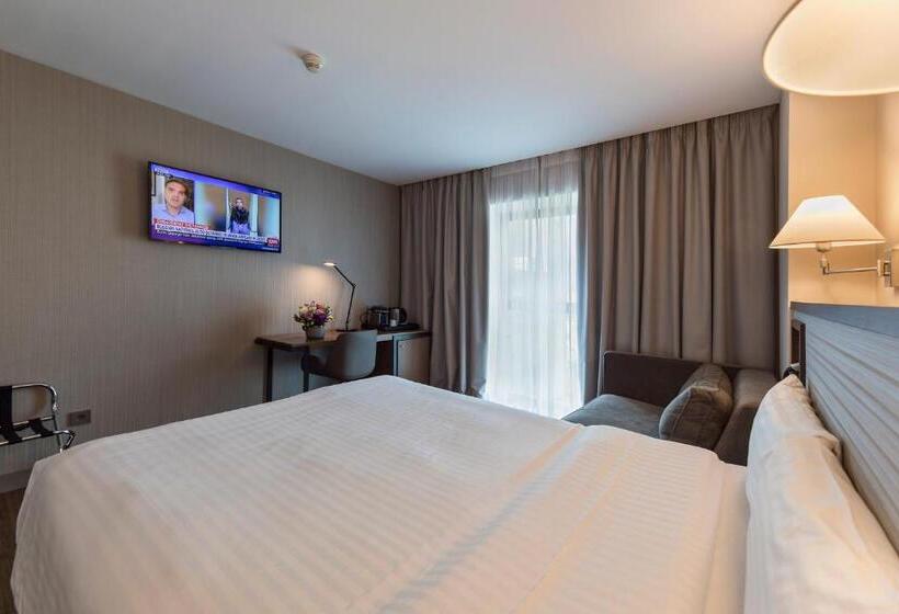 اتاق سوپریور, Ch Bucharest