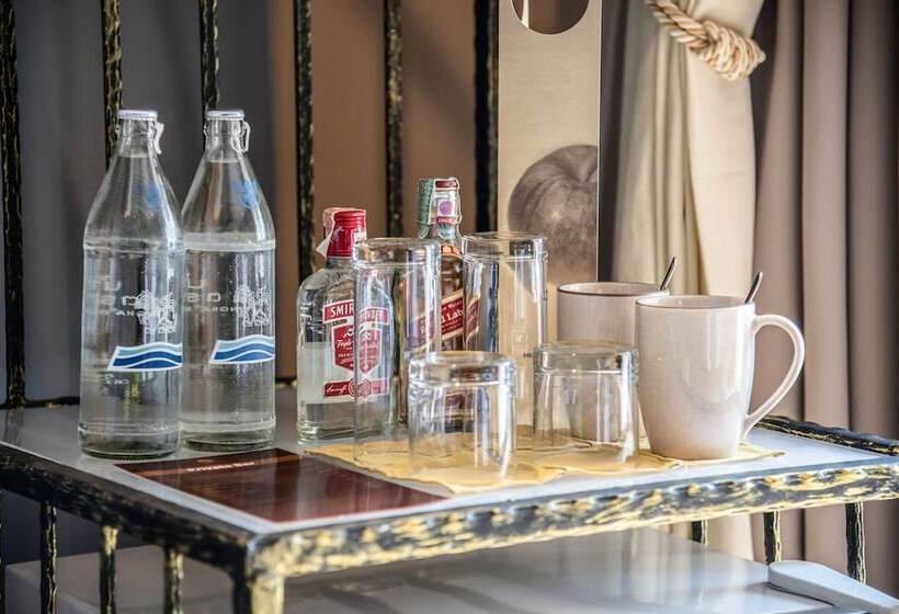 اتاق لوکس با چشم‌انداز دریا, Garden Cliff Resort And Spa