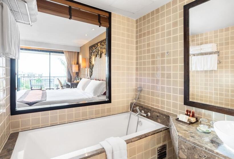 سوییت خانوادگی, Garden Cliff Resort And Spa