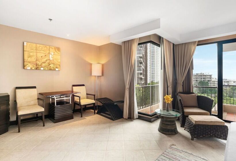 سوییت خانوادگی, Garden Cliff Resort And Spa