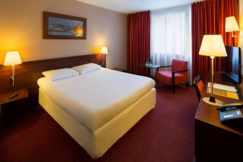 اتاق استاندارد, Golden Tulip Warszawa Centrum