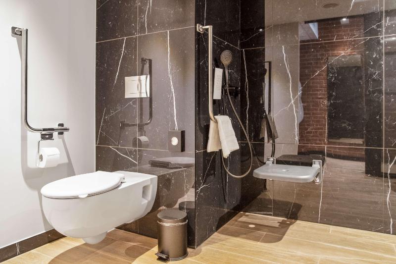 Номер Стандарт, Golden Tulip Warszawa Centrum