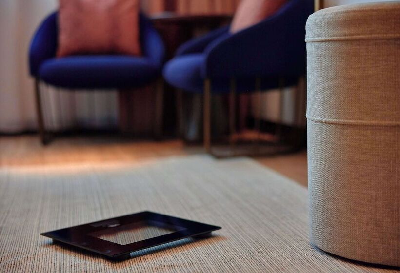 行政房间, Golden Tulip Warszawa Centrum