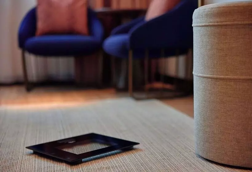 اتاق اجرایی, Golden Tulip Warszawa Centrum