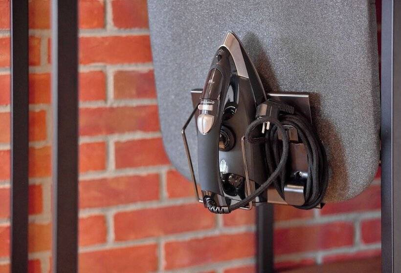 Номер Executive, Golden Tulip Warszawa Centrum