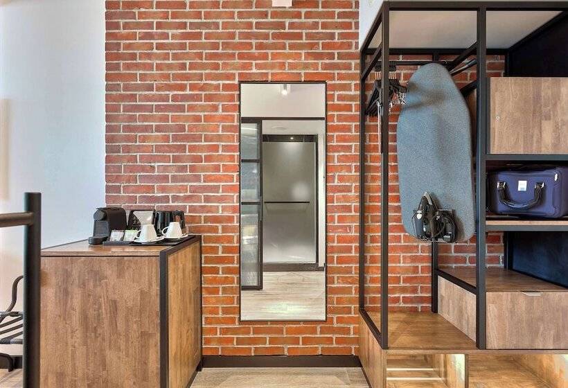 行政房间, Golden Tulip Warszawa Centrum