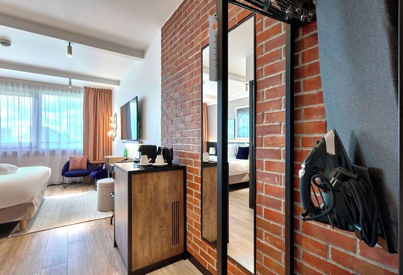 行政房间, Golden Tulip Warszawa Centrum