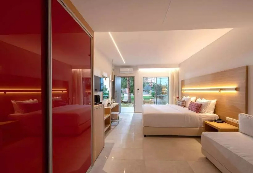اتاق لوکس, High Beach Resort