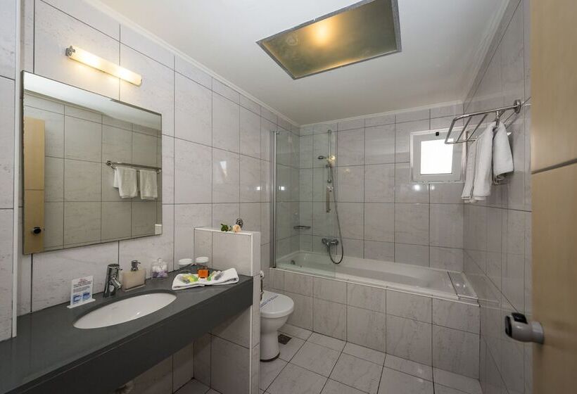 家庭间, High Beach Resort