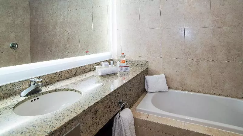 سوئیت با تخت بزرگ, Holiday Inn Express Puebla, An Ihg