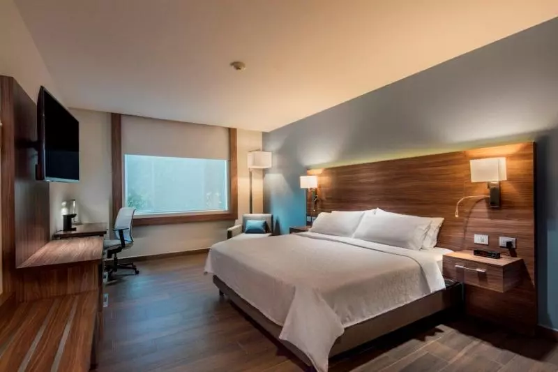 اتاق استاندارد با تخت بزرگ, Holiday Inn Express Puebla, An Ihg