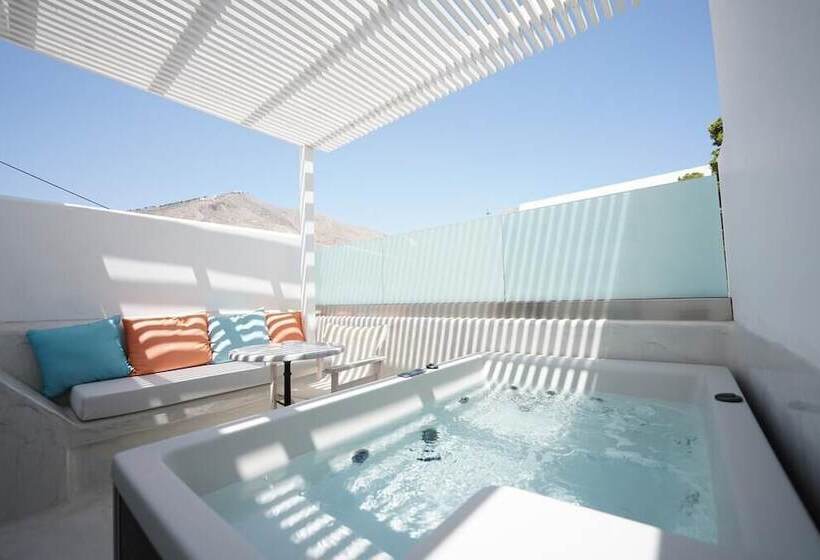 バスタブ付きデラックスルーム, Kouros Village Hotel   Adults Only