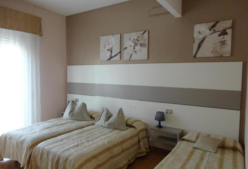 اتاق استاندارد چهار تخته, La Gioiosa