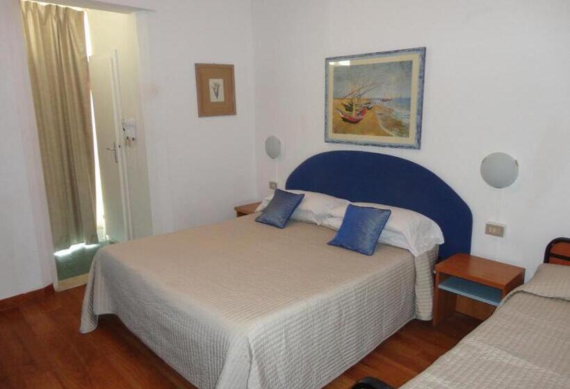 اتاق استاندارد چهار تخته, La Gioiosa