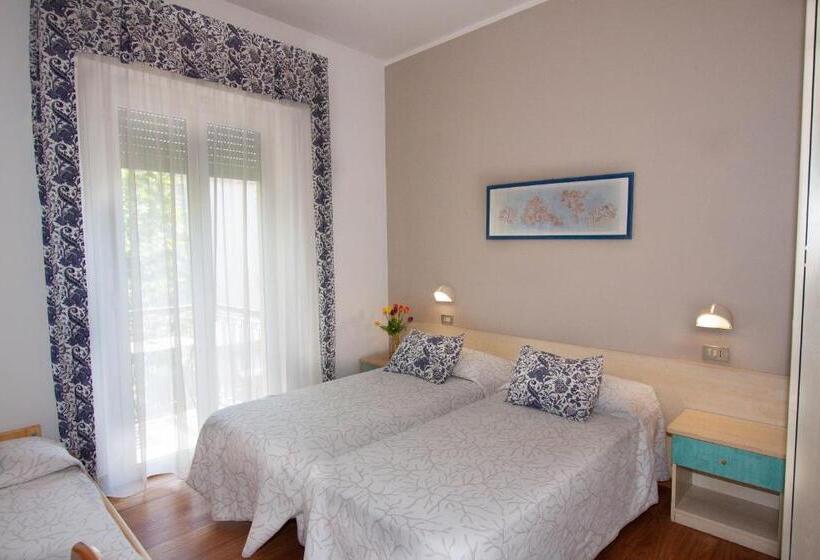 اتاق استاندارد چهار تخته, La Gioiosa