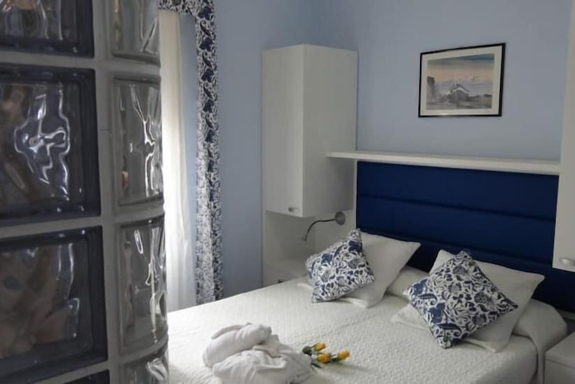 اتاق استاندارد, La Gioiosa