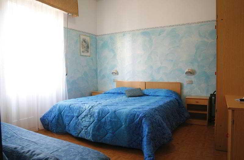 اتاق استاندارد چهار تخته, La Gioiosa