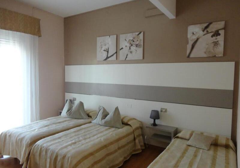 اتاق استاندارد چهار تخته, La Gioiosa