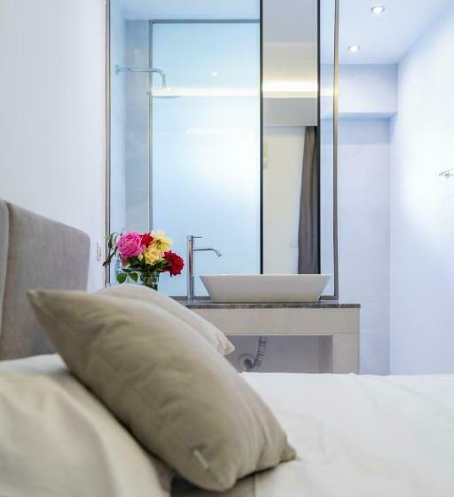 プールの見えるデラックスルーム, Lardos Bay