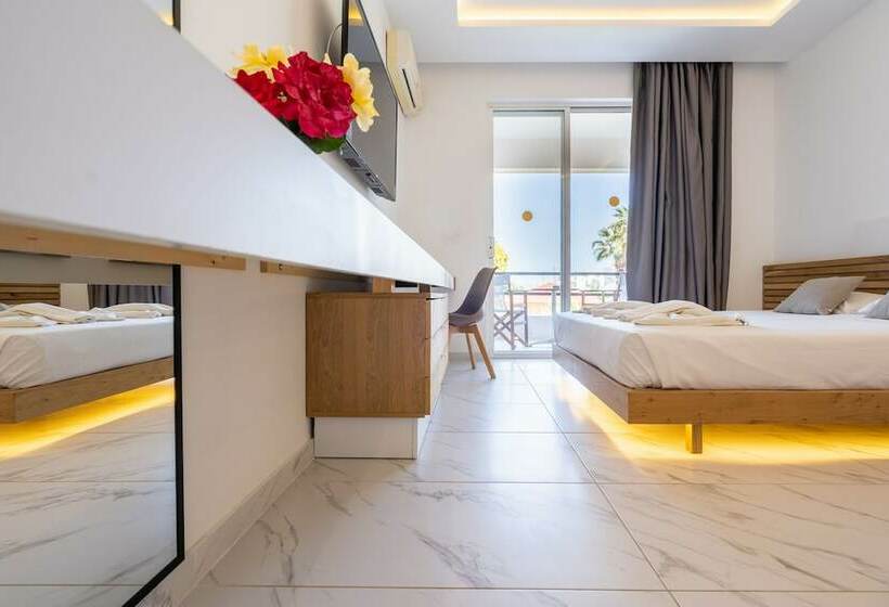 スーペリアールーム, Lardos Bay