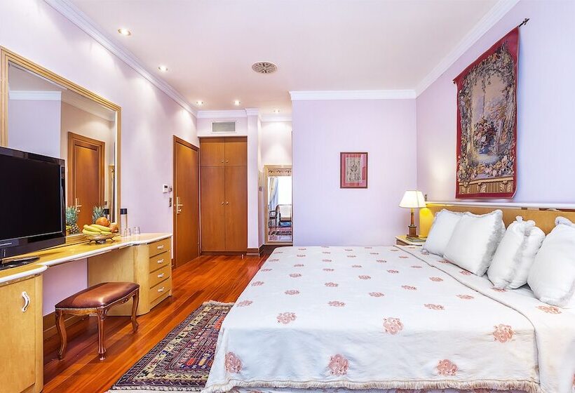 Suite, Minerva Premier