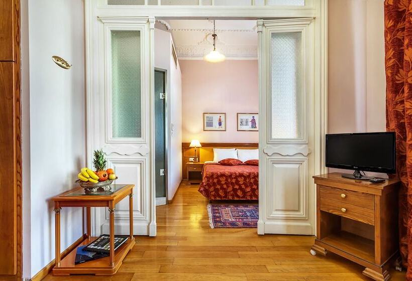 Suite, Minerva Premier